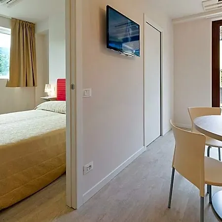 Residence Lenno Aparthotel