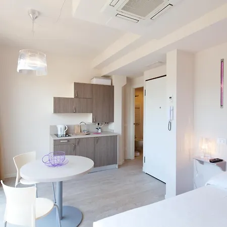 Residence Lenno Aparthotel