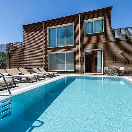 Ξενοδοχείο με διαμερίσματα Residence Lenno