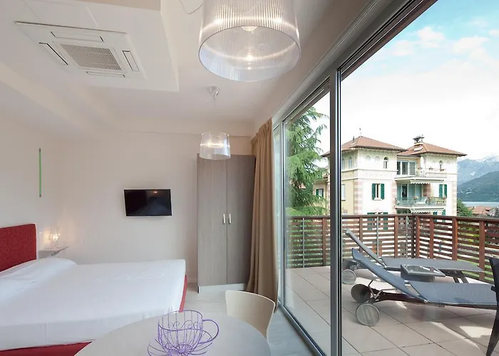 Residence Lenno Лено