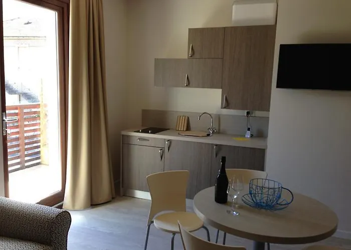 Residence Lenno Лено